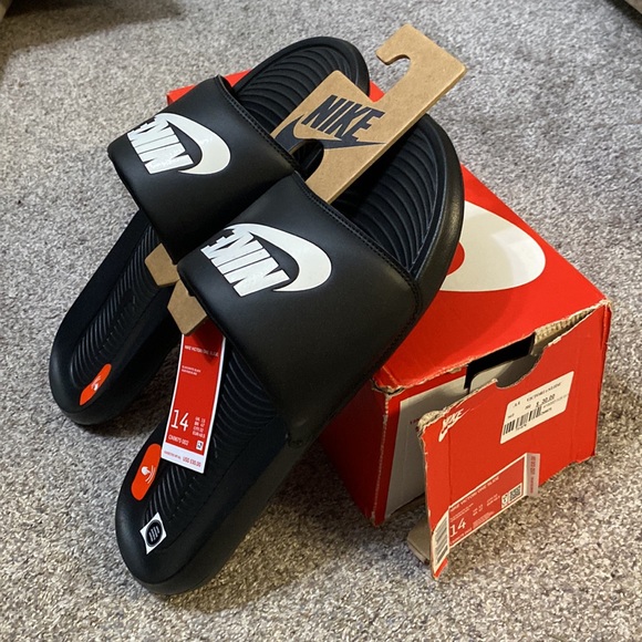 NWT Nike Victori One Slide - Black Size 14 - Picture 2 of 3